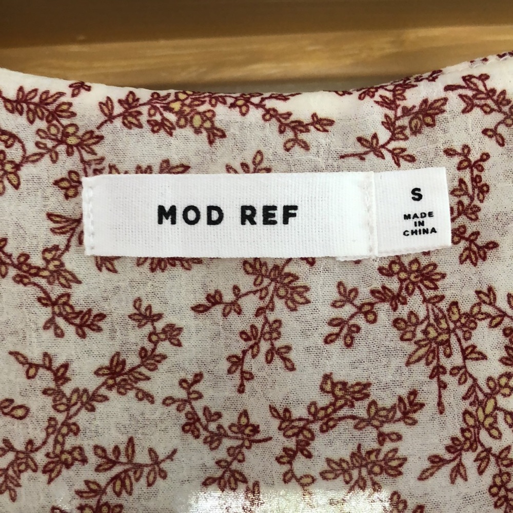 Mod Ref wrap dress. - Picture 3 of 4